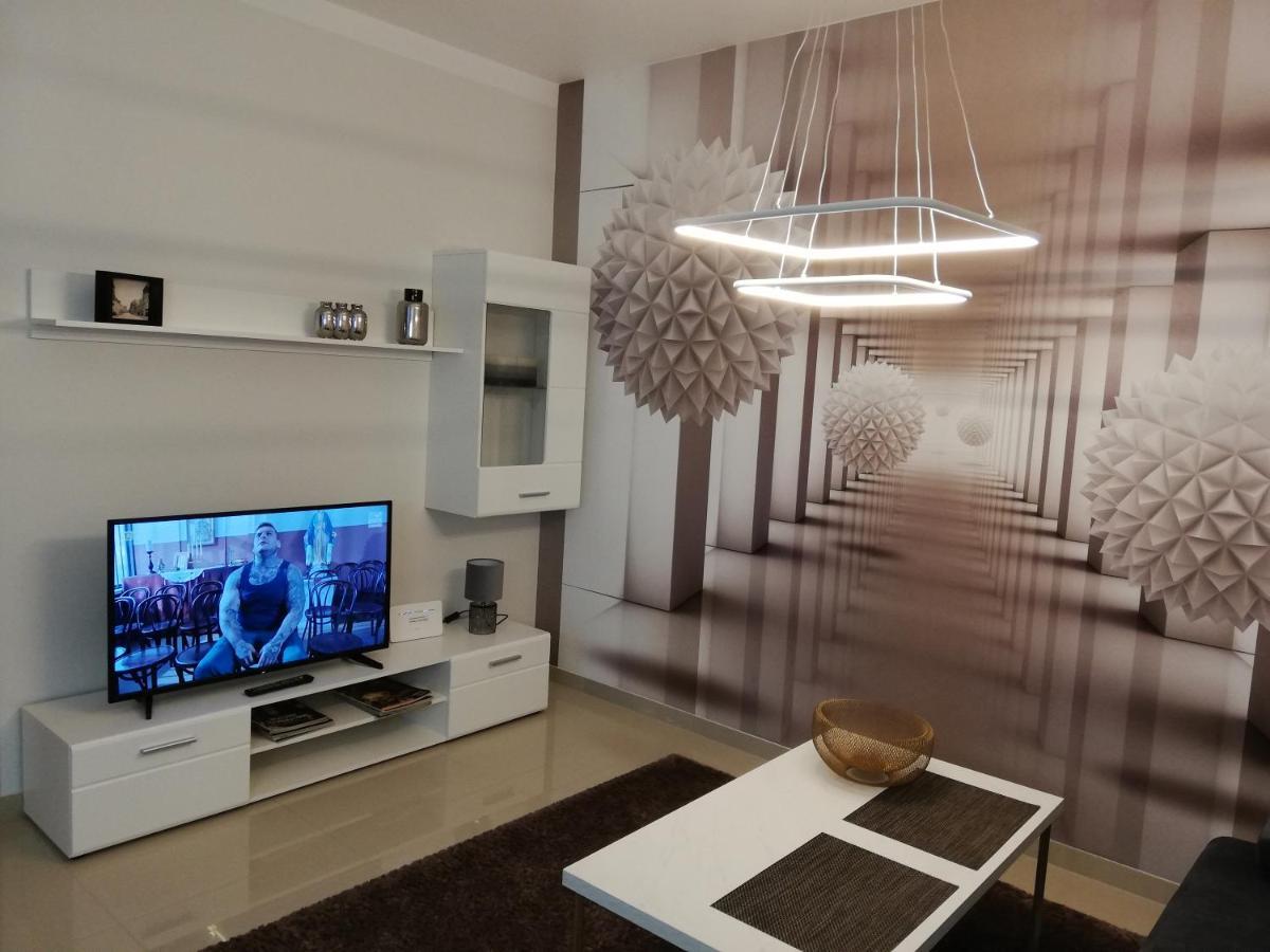 Apartament -Sweet Home ลูบิน ภายนอก รูปภาพ
