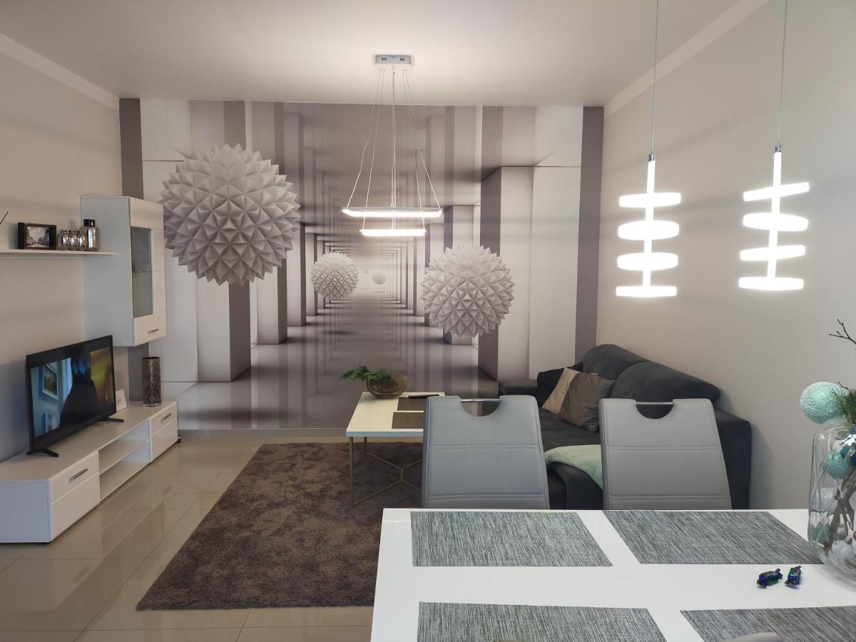 Apartament -Sweet Home ลูบิน ภายนอก รูปภาพ